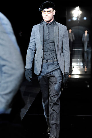 Giorgio Armani / - 2010-2011